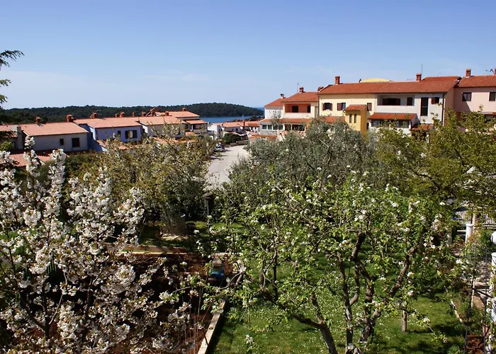 Apartments Cezar